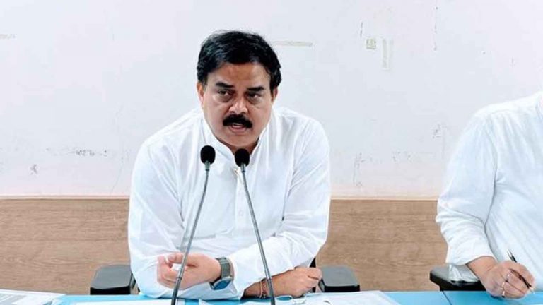 Nadendla Manohar: రాబోయే రోజుల్లో గుంటూరు జిల్లాను అభివృద్ధి బాటలో నిలబెడతాం..