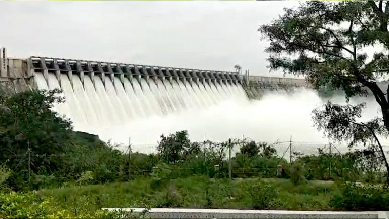 Nagarjuna Sagar: నిండు కుండలా సాగర్.. 26 గేట్లు ఓపెన్‌