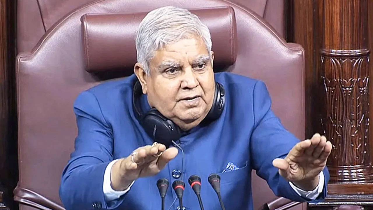 Jagdeep Dhankhar : రాజ్యసభ ఛైర్మన్ జగదీప్ ధన్‌కర్‌పై అభిశంసన తీర్మానానికి విపక్షాల సన్నాహాలు
