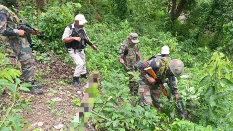 Manipur : మణిపూర్‌లో మరోసారి చెలరేగిన హింస.. మాజీ ఎమ్మెల్యే భార్య, ఎన్ కౌంటర్లో మరో నలుగురి మృతి