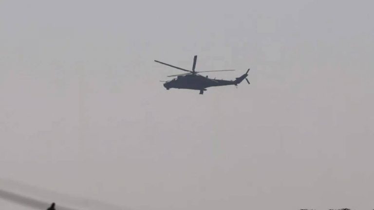 Helicopter Crash : ఆస్ట్రేలియాలో హోటల్ పైకప్పుపై కూలిన హెలికాప్టర్