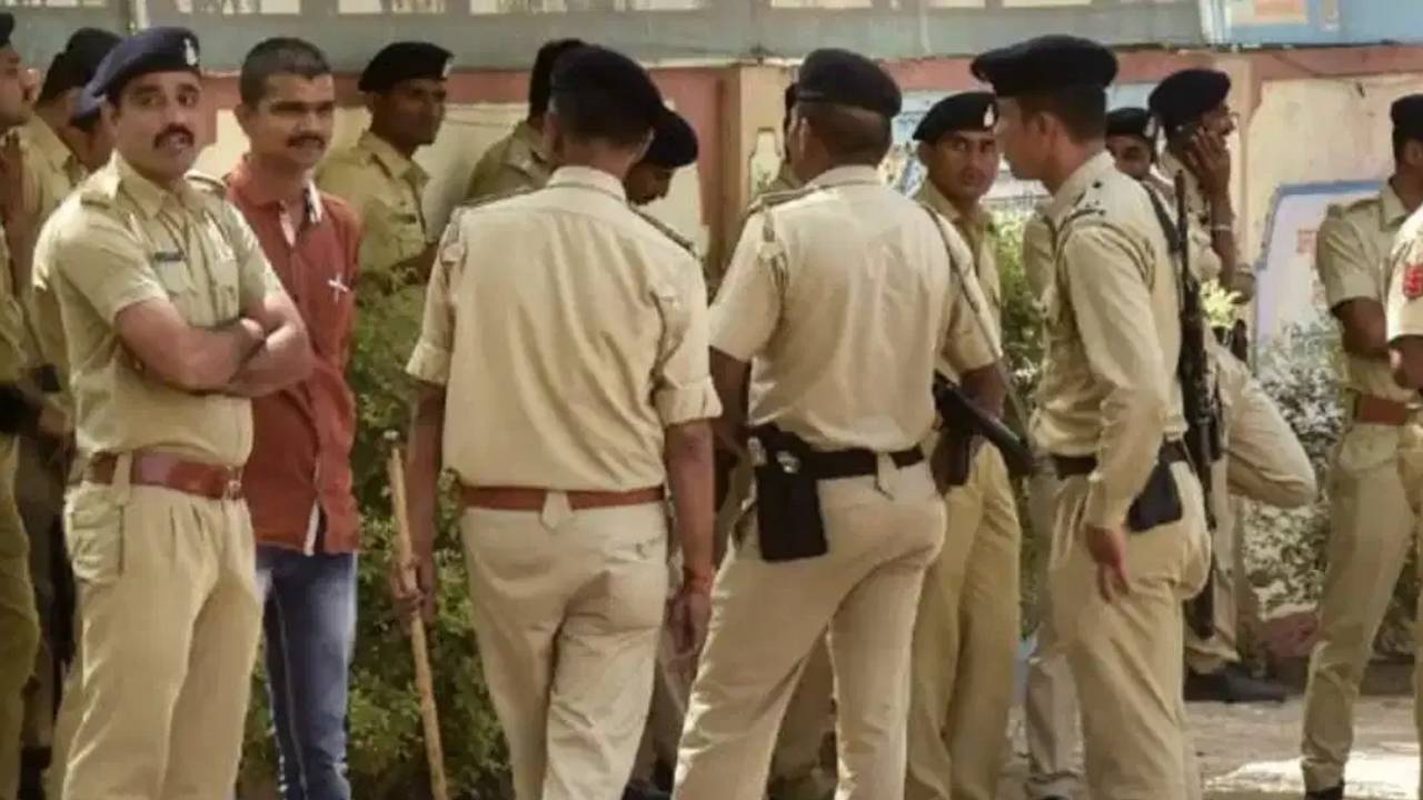 Assam : ఆగస్ట్ 15న అస్సాంలోని అనేక ప్రాంతాల్లో బాంబులు.. స్వాధీనం చేసుకున్న పోలీసులు