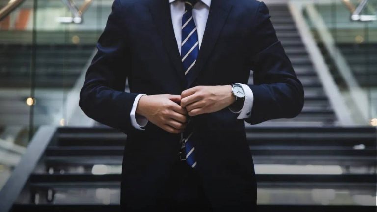 America : మాంద్యం ప్రభావం.. అమెరికాలో 8నెలల్లో 74మంది సీఈవోల తొలగింపు