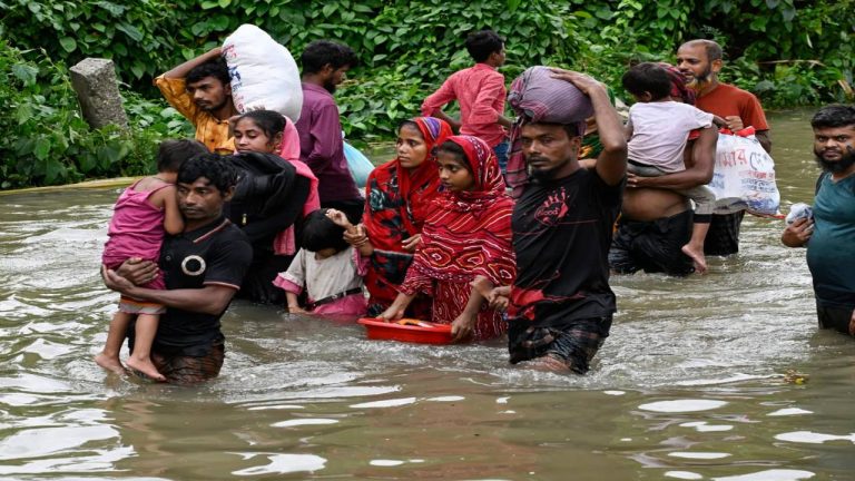 Bangladesh : భారత్ వల్లే బంగ్లాదేశ్ లో వరదలు ? దంబూర్ డ్యామ్ వివాదమే కారణమా ?