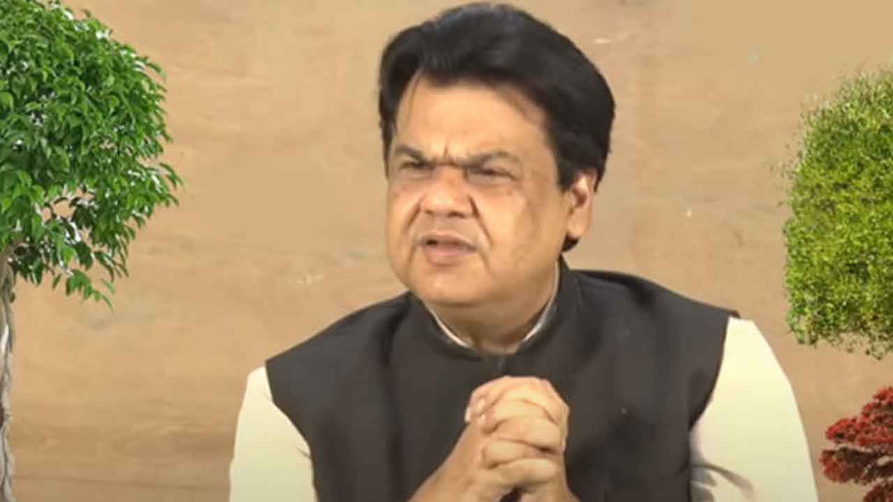 Praveen Prakash: మళ్లీ సర్వీసులోకి వచ్చే ఆలోచనలో సీనియర్‌ ఐఏఎస్‌..!