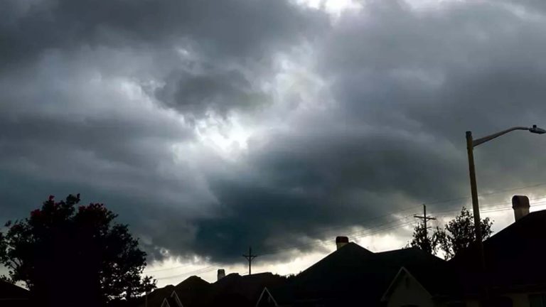 Rain Alert: హైదరాబాద్ వాతావరణ శాఖ అలర్ట్.. ఏడు జిల్లాల్లో భారీ వర్ష సూచన..