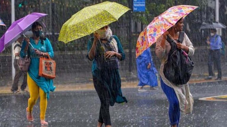 Heavy Rains in AP: మరో వారం రోజులు వర్షాలు.. ఈ జిల్లాలకు భారీ వర్ష సూచన..