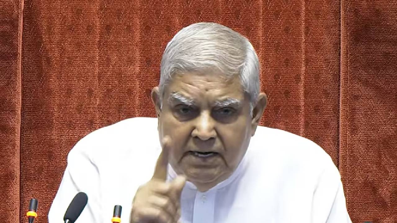 Rajya Sabha: రాజ్యసభలో వినేష్ ఫోగట్ నిష్క్రమణపై దుమారం..కుర్చీని వదిలి వెళ్లిపోయిన ఛైర్మన్ జగదీప్