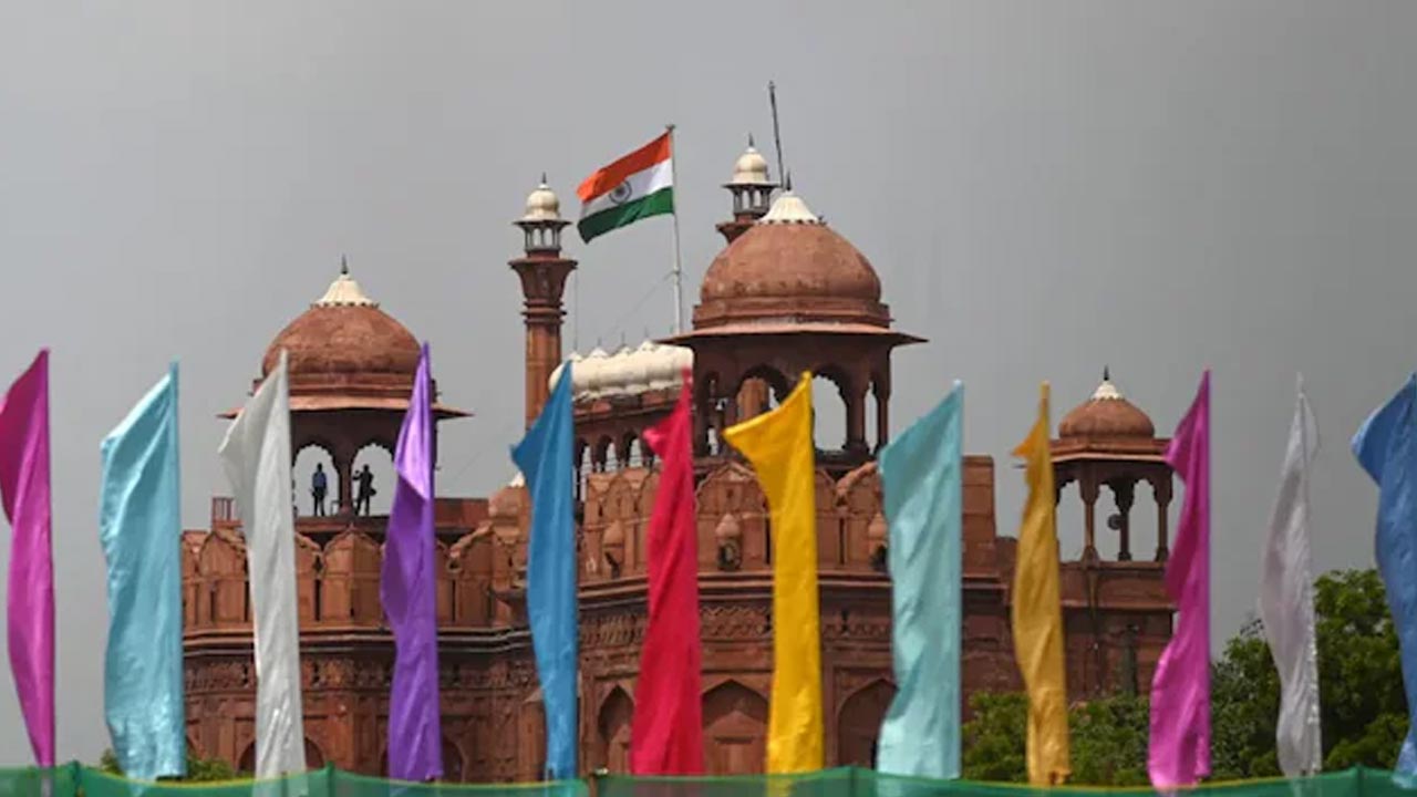 Independence Day:  78వ  స్వాతంత్య్ర  దినోత్సవం.. ఎర్రకోట నుంచి జాతినుద్దేశించి ప్రసంగించనున్న ప్రధాని