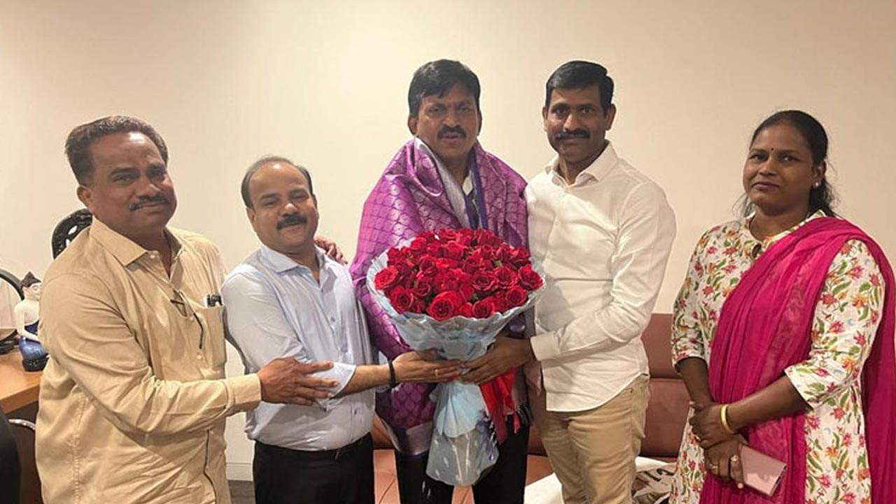 Deputy Collectors Association: రెవెన్యూ శాఖ‌లో ప‌దోన్నతులు క‌ల్పించండి..