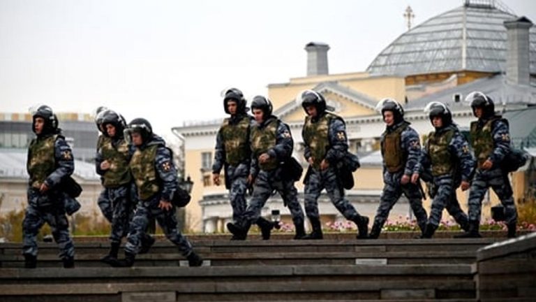 Russian Prison: రష్యన్ జైలులో ఖైదీల మధ్య ఘర్షణ.. 8 మంది మృతి