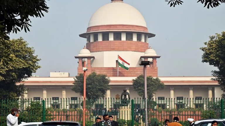 Supreme court: ఏకంగా సుప్రీంకోర్టుపై హైకోర్టు న్యాయమూర్తి విమర్శలు.. నేడు విచారణ..!