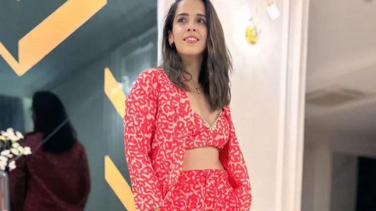 Saina Nehwal: కామెంట్లు చేయడం ఈజీ.. గేమ్స్‌ ఆడటం చాలా కష్టం! ఇచ్చిపడేసిన సైనా