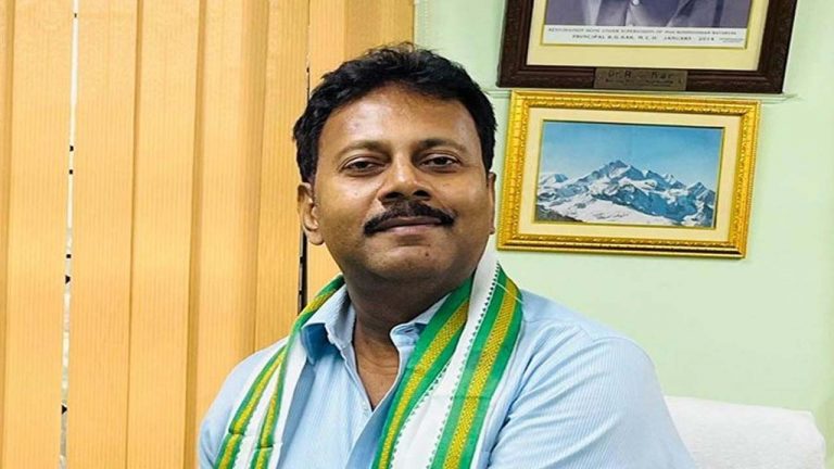 Kolkata Doctor case: మాజీ ప్రిన్సిపాల్ సందీప్ ఘోష్‌ను ప్రశ్నించిన సీబీఐ