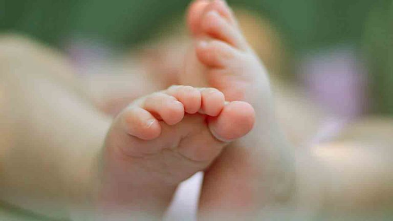 Telangana: ఇలా కూడా ఉంటారా?.. మనవడిని అమ్మేసిన నాయనమ్మ.. దత్తత పేరుతో డ్రామా!