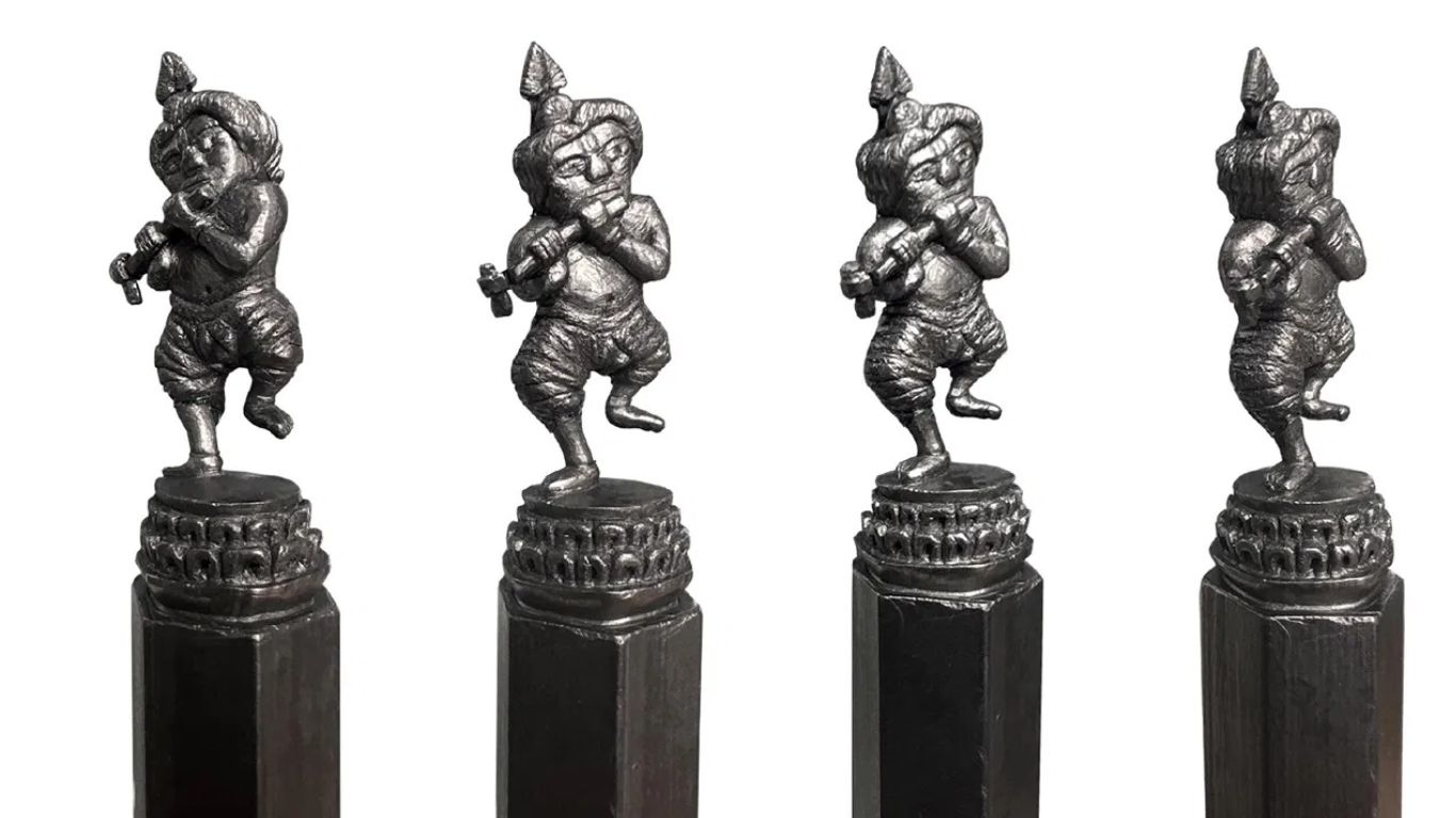 Sri Krishna Art: వావ్.. కృష్ణయ్యని పెన్సిల్ మొనపై భలే చేసాడుగా..