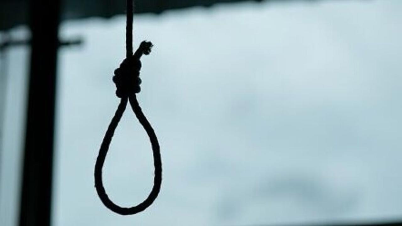 Couple Suicide: ‘పిల్లలను బాగా చూసుకోలేకపోయాం..’ సూసైడ్ నోట్ రాసి దంపతులు ఆత్మహత్య
