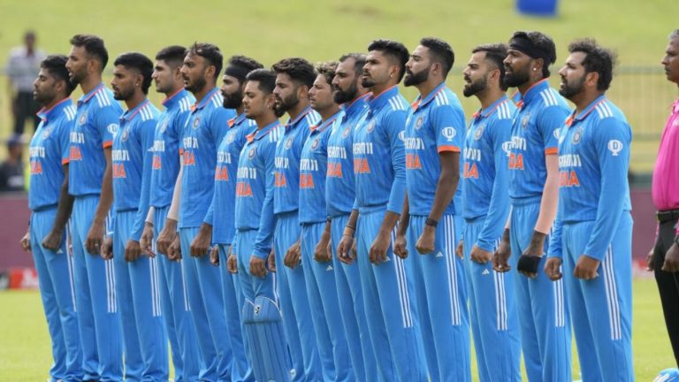 IND vs ENG: మూడో వన్డేలో టీమిండియా ప్లేయింగ్ ఎలెవన్‌లో మార్పులు.. రోహిత్ ఔట్..!