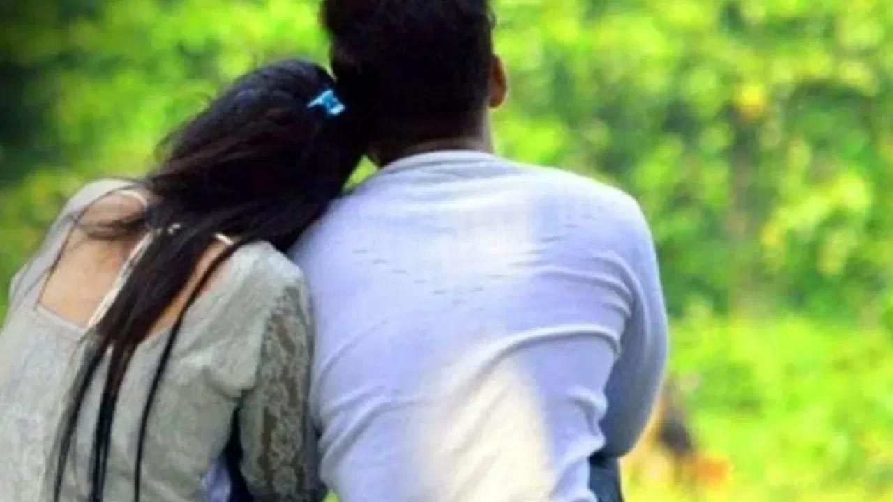 UP: అర్ధరాత్రి ప్రియురాలిని కలిసేందుకు వెళ్తే చితక్కొట్టారు కదా.. చెట్టుకు కట్టేసి మరీ..!