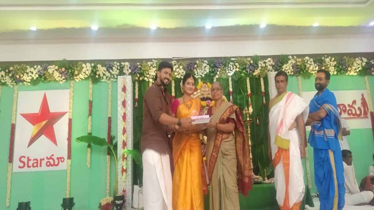 Satyabhama: వరంగల్‌లో స్టార్ మా ‘సత్యభామ’ టీం వరలక్ష్మీ వ్రతం వేడుకలు