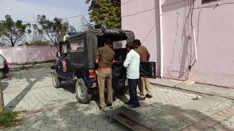 Uttar Pradesh: బాలికపై స్కూల్‌ టీచర్‌ అత్యాచారం.. చికిత్స పొందుతూ మృతి