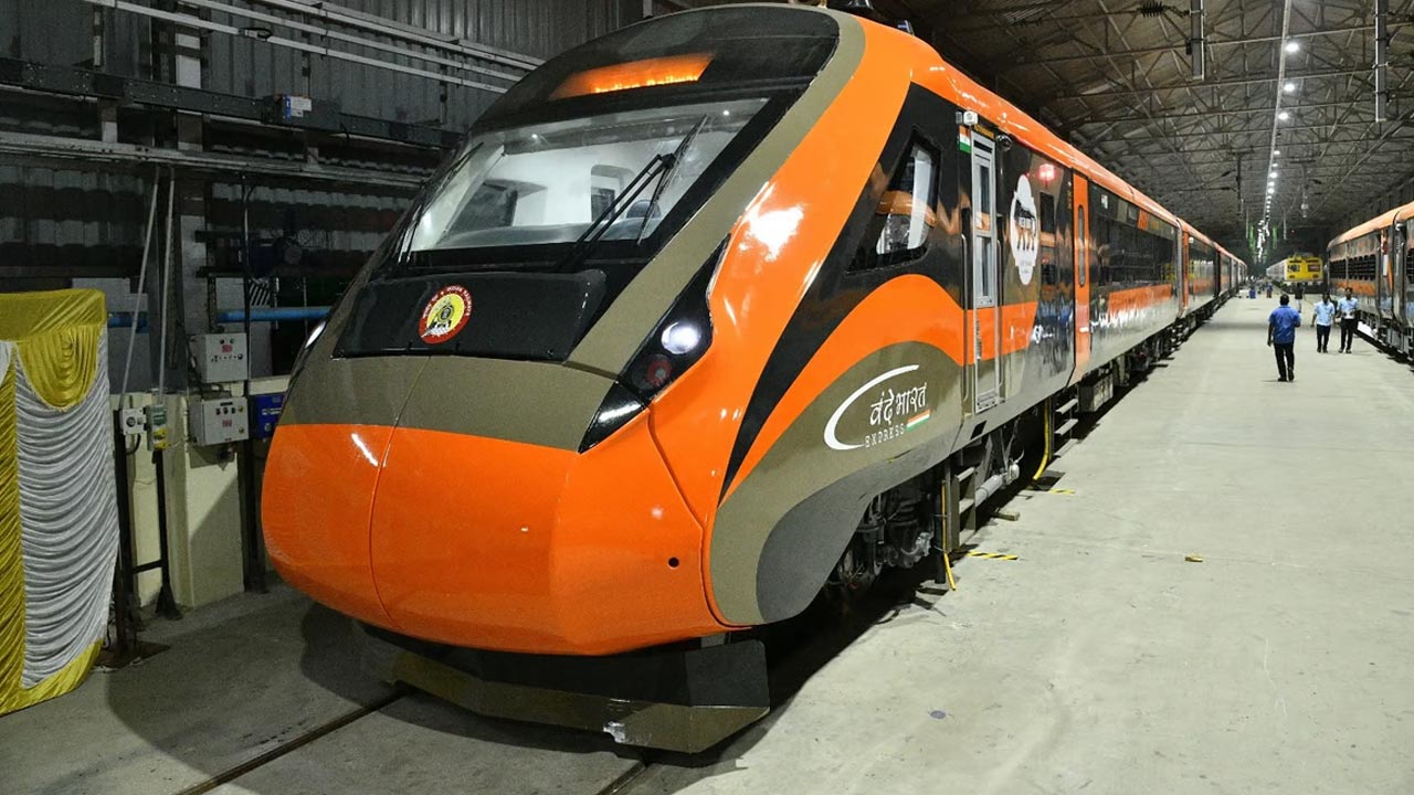 Vande Bharat Train: రేపు ఈ మార్గంలో 20 కోచ్⁭ల తొలి వందే భారత్ ట్రయల్ రన్..