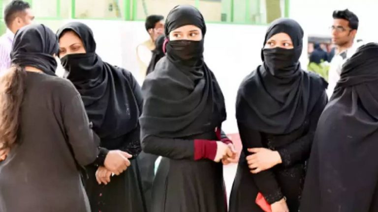 Waqf board: వక్ఫ్ బోర్డులో మహిళలకు ప్రాతినిధ్యం.. కేంద్రం యోచన.!