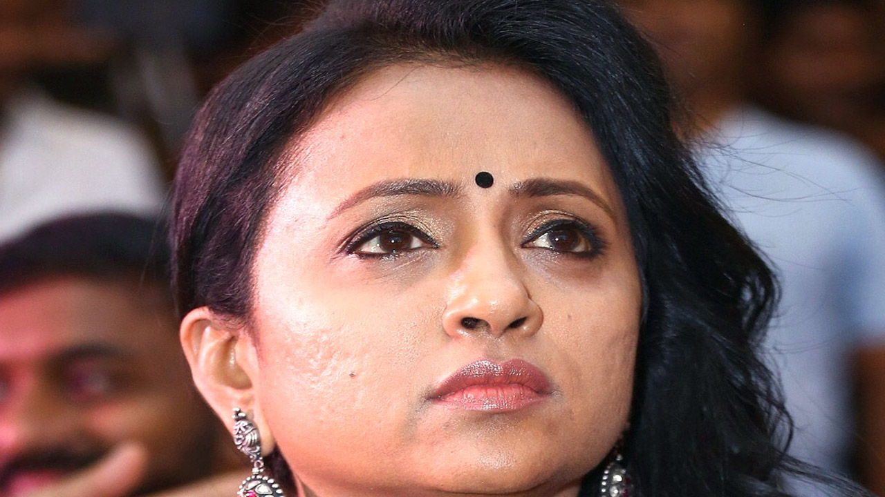 Suma : రియల్ ఎస్టేట్ సంస్థ ఫ్రాడ్.. పెదవి విప్పిన సుమ!