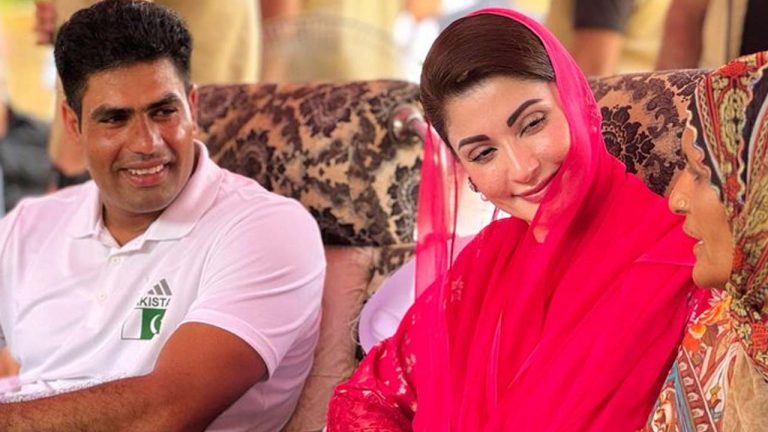 Arshad nadeem: ఒలింపిక్ విజేతపై కాసుల వర్షం.. భారీ గిఫ్ట్‌లు ఇచ్చిన నవాజ్ షరీఫ్‌ కుమార్తె