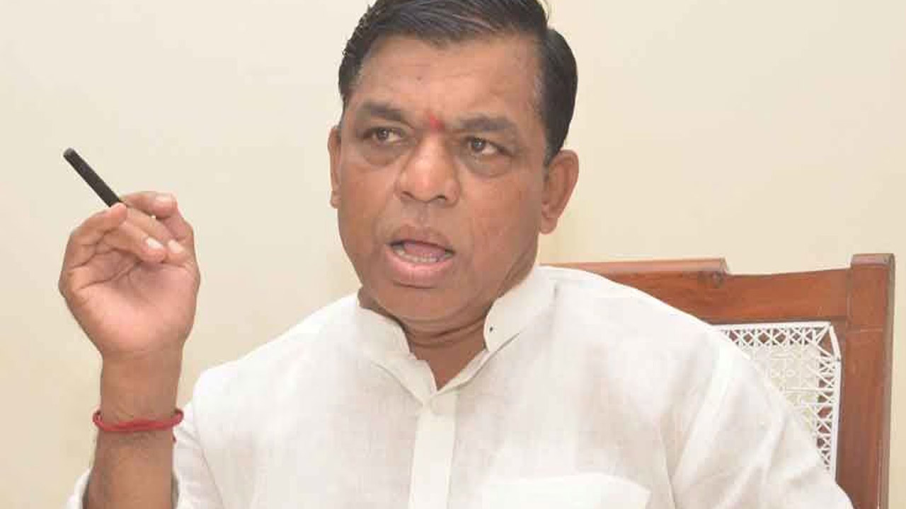 Balaram Naik : బంజారాలను 8వ షెడ్యూల్ లో చేర్చాలి