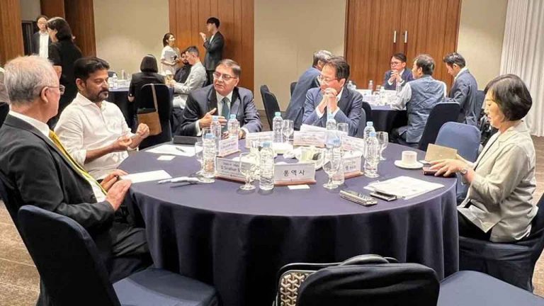 CM Revanth Reddy : కొరియా సంస్థలకు వరంగల్ టెక్స్‌టైల్ పార్క్‌ అనువైన గమ్యస్థానం