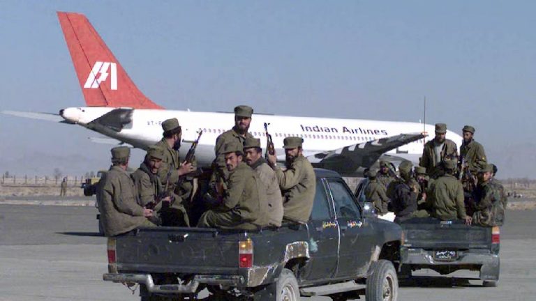 IC 814 hijacking: ‘‘IC 814: ది కాందహార్ హైజాక్’’.. దేశాన్ని కుదిపేసిన ఇండియన్ ఎయిర్‌లైన్స్ హైజాక్ ఘటన..