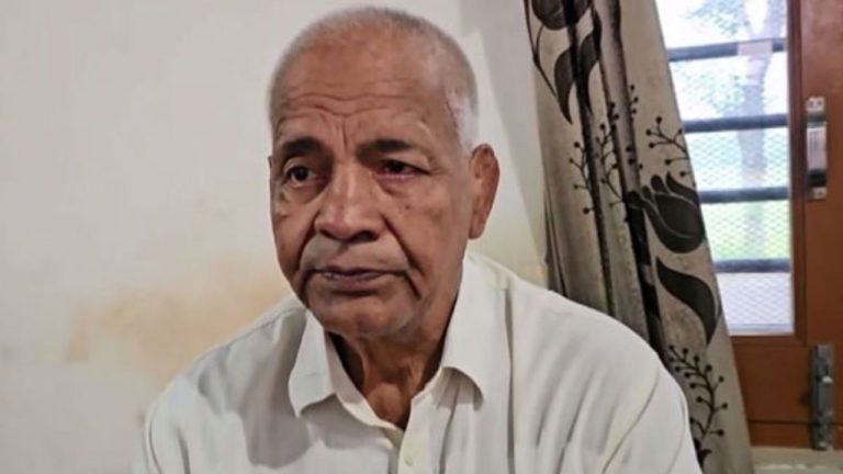 Vinesh Phogat: తప్పకుండా భారత్‌కు మరో పతకం వస్తుంది: మహవీర్‌ ఫొగాట్