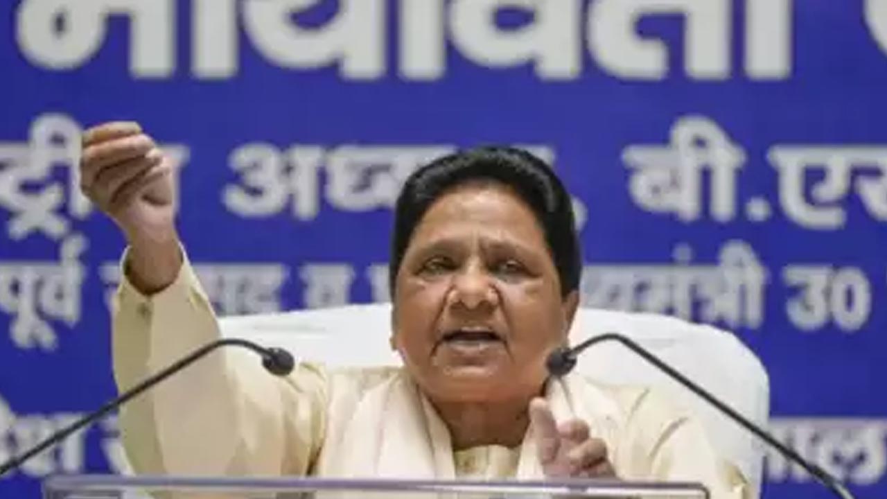 Mayawati: రిజర్వేషన్లను రద్దు చేసేందుకు బీజేపీ-కాంగ్రెస్ కుట్ర చేస్తున్నాయి..