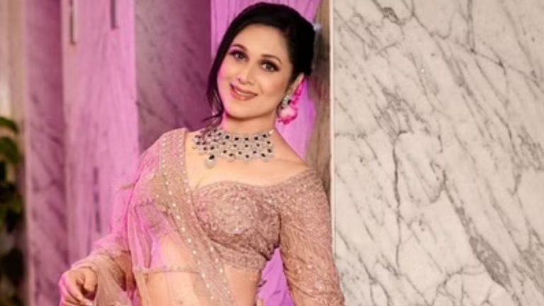 Meenakshi Seshadri: హీరోల సుదీర్ఘ కెరీర్‌కు ఆ మూడే కారణాలు.. మీనాక్షి ఆసక్తికర వ్యాఖ్యలు!