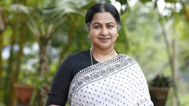 Mohan lal: కేరవాన్లో కెమెరాల కామెంట్స్.. రాధికకి మోహన్‌లాల్ ఫోన్!!