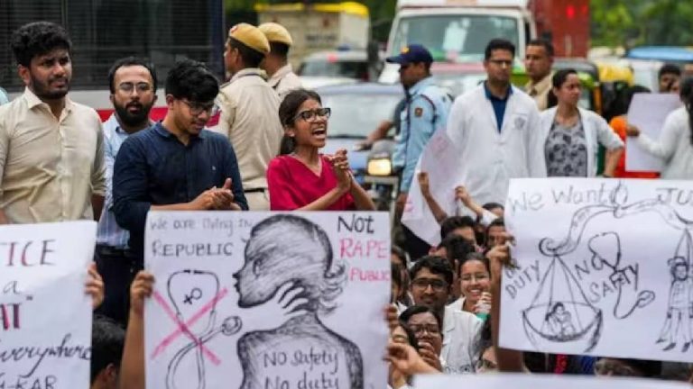 Doctors safety: డాక్టర్ భద్రత కోసం రాష్ట్రాలకు కేంద్రం కీలక ఆదేశాలు..