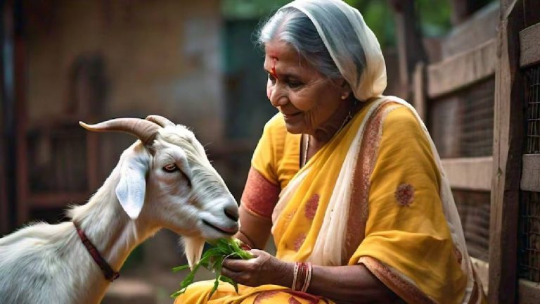 Crime: దారుణం.. తల్లిని పెట్రోల్ పోసి సజీవ దహనం చేసిన కసాయి కొడుకు