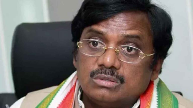 Vivek Venkataswamy : v6, వెలుగు మీడియా హౌస్‌ను అనగదొక్కాలని చాలా ప్రయత్నాలు చేశారు…