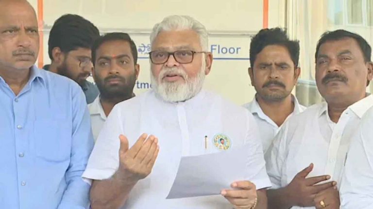 YSRCP: ఈసీని కలిసిన వైసీపీ బృందం.. ఆ బాధ్యత ఈసీదే..