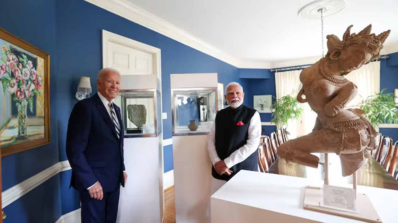 Modi US Tour: 300 పురాతన వస్తువులను ఇండియాకు తిరిగి ఇచ్చిన అమెరికా..