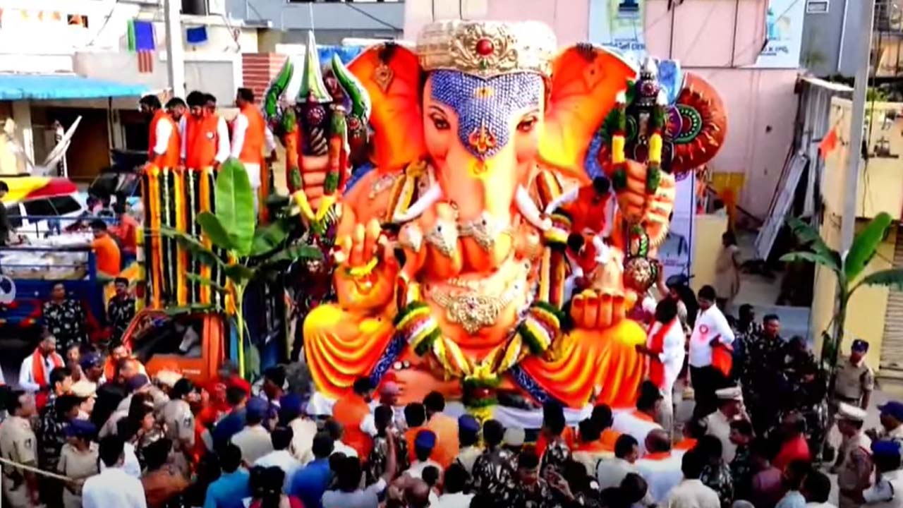 Balapur Ganesh Laddu: అందరి చూపు బాలాపూర్‌ లడ్డూ వేలం పైనే.. ఈసారి రూ.30 లక్షలు పైమాటే..?