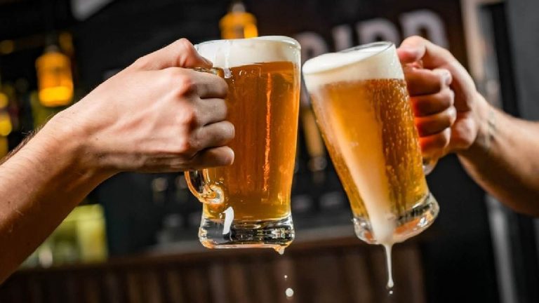 Brewing of Beer:  బీర్ ప్రియులూ ఇది విన్నారా?.. మూత్రంతో బీర్ల తయారీ.. ఎక్కడంటే?