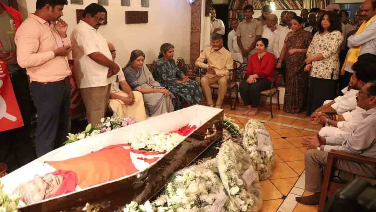 CM Chandrababu: ఏచూరితో కలిసి పని చేశాను.. ఆయన మరణాన్ని జీర్ణించుకోలేక పోతున్నా