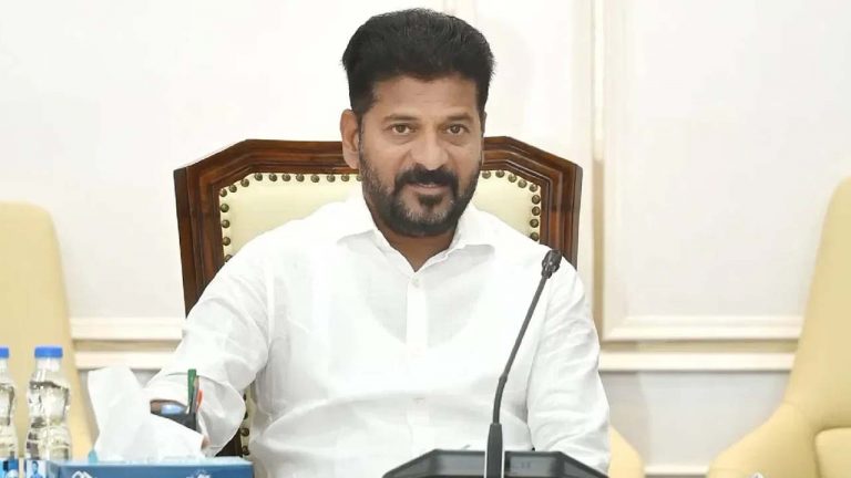 CM Revanth Reddy: ట్రాఫిక్ నియంత్రణకు ట్రాన్స్ జెండర్స్‌..! సీఎం రేవంత్ కీలక నిర్ణయం..
