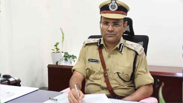 CP Ambar Kishor Jha : ఈ నెల 16న వరంగల్ జిల్లాలో మద్యం అమ్మకాలు బంద్