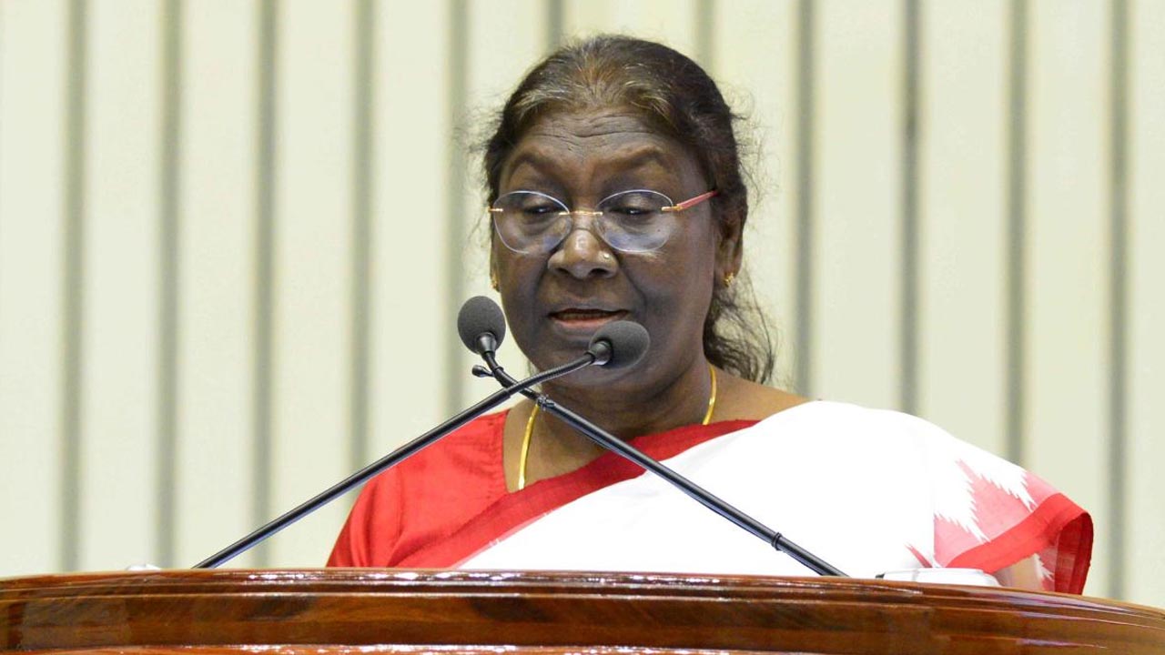 Best Teacher Awards: నేడు రాష్ట్రపతి చేతుల మీదుగా ఉత్తమ ఉపాధ్యాయ అవార్డుల ప్రధానం..