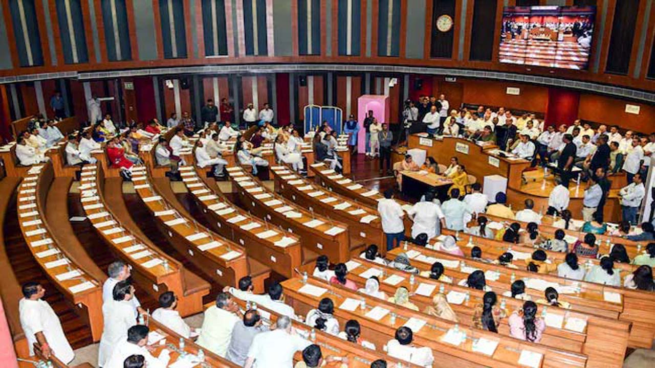 Delhi: ఆప్‌కు షాక్.. ఎంసీడీ స్టాండింగ్ కమిటీ సీటు బీజేపీ కైవసం