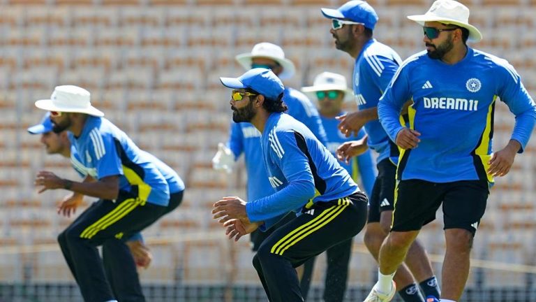 Dinesh Karthik: బంగ్లాదేశ్‌తో మొదటి టెస్ట్.. టీమిండియా ప్లేయింగ్ ఎలెవన్‌ ఎంపిక