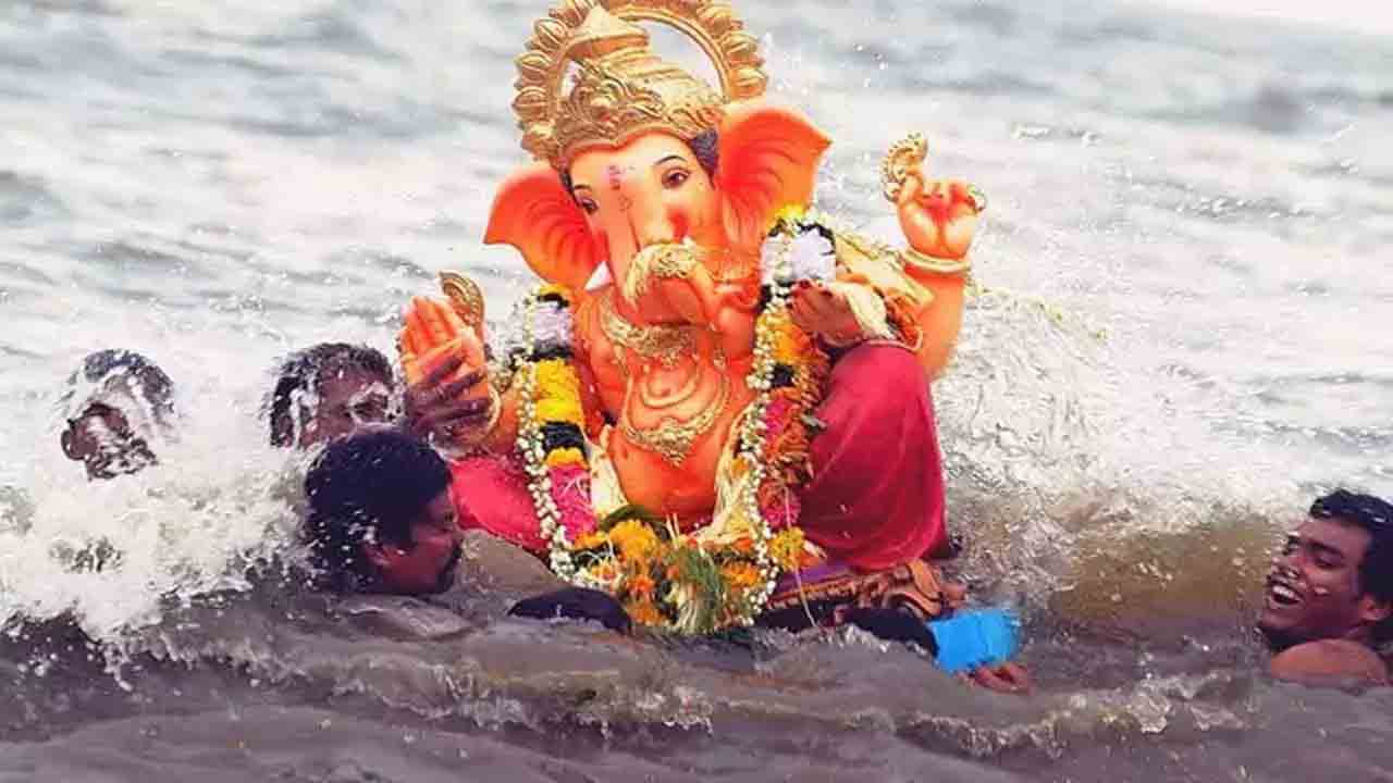 Ganesh Immersion: నరసరావుపేటలో విషాదం.. నిమజ్జనానికి వెళ్లి ఇద్దరు చిన్నారులు మృతి